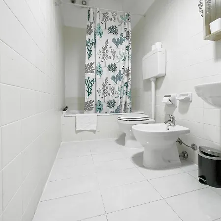 Realkasa Giulia Flat Διαμέρισμα