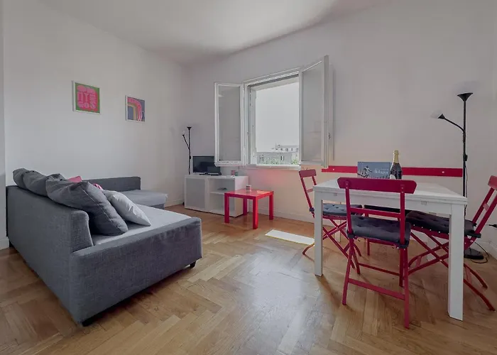 Realkasa Giulia Flat شقة بولونيا